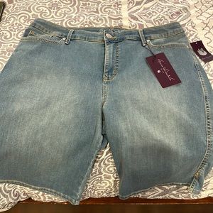 Denim Bermuda shorts NWT